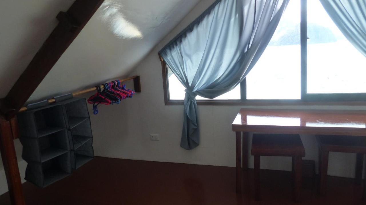 אל נידו Bangka Hostels מראה חיצוני תמונה